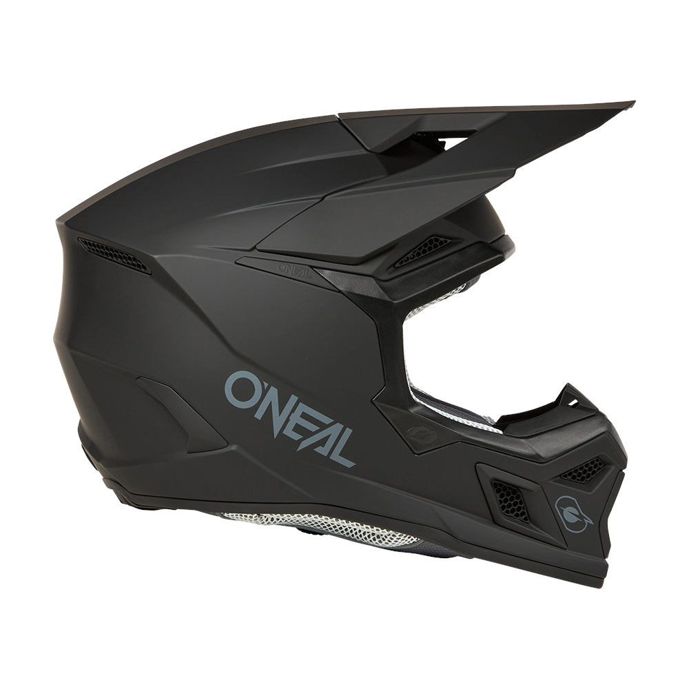 3SRS Helm SOLID black