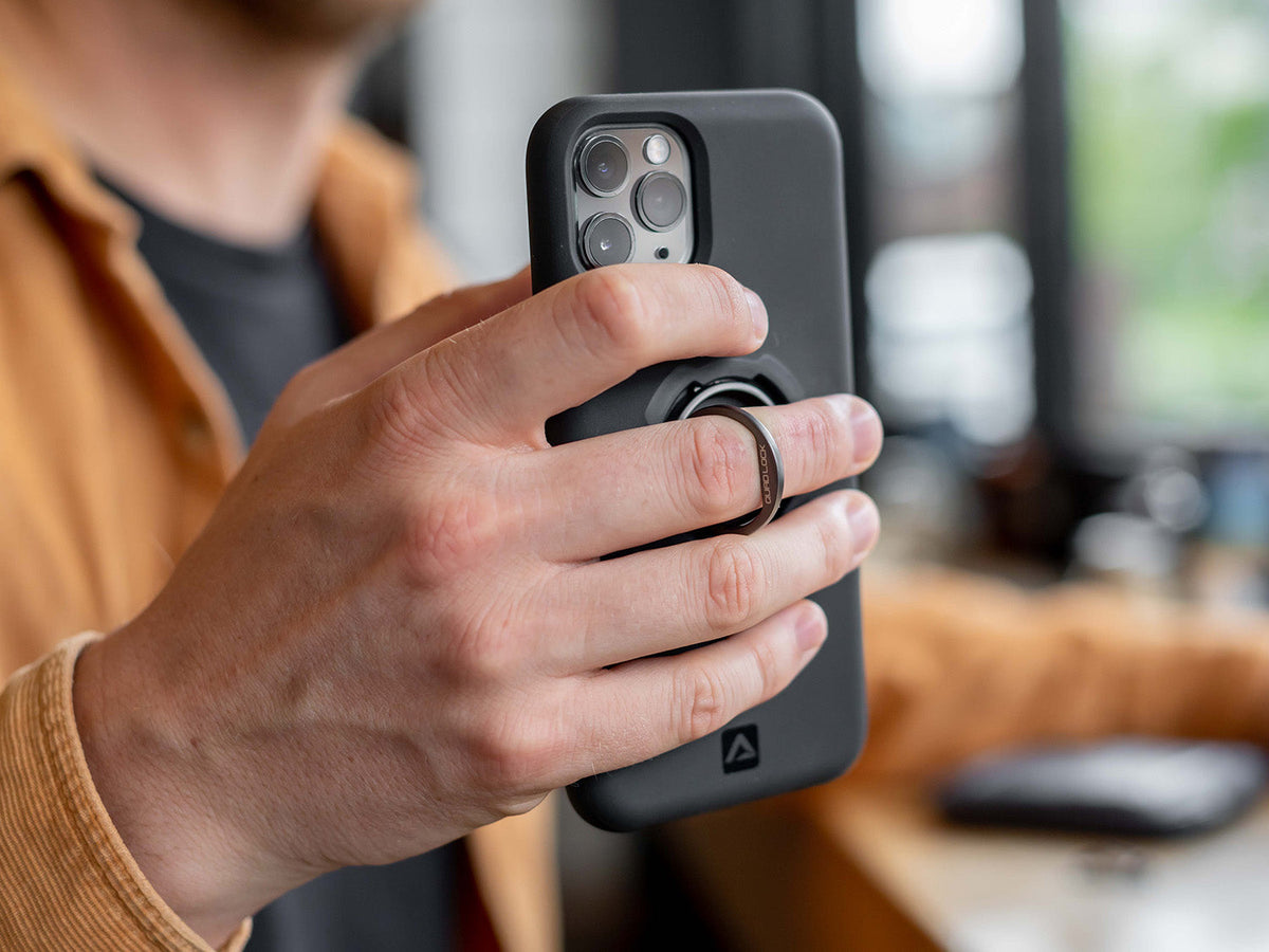 Phone Ring / Stand - schwarz Quad Lock