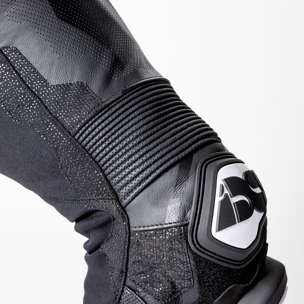 iXS-Ace 1.0 Lederkombi Einteiler - schwarz-34